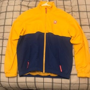 I never really wore it so I decided to sell it.